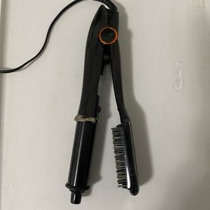 Instyler rotating iron one inch black, barely used  barrel and brush